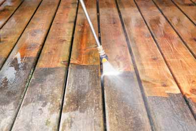 not use pressure washer for cedar wood