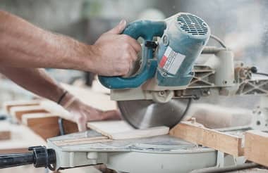 can i cut vinyl flooring with a miter saw